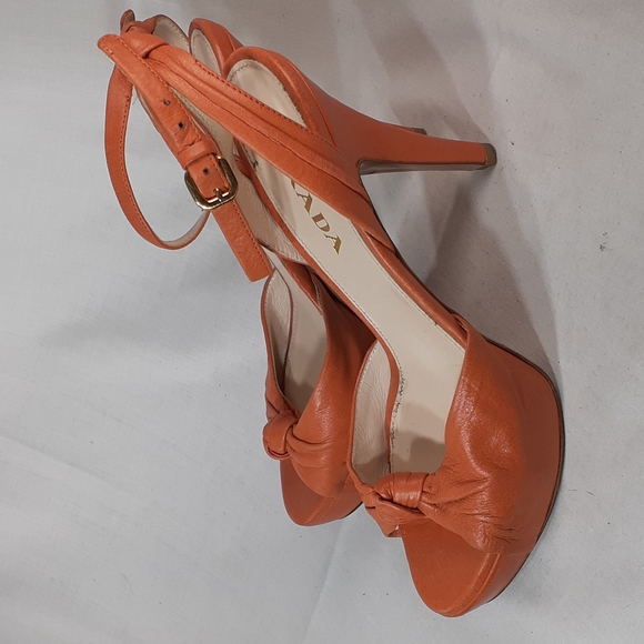 Vintage Prada orange leather platform heels size 35.5 size 5.5 - Picture 13 of 15